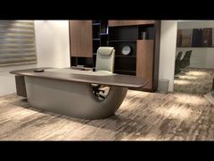 Beston è specializzata in tavoli direzionali di alta gamma per CEO, presidenti e dirigenti.