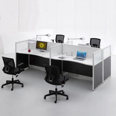 Scrivania modulare ISO per quattro persone, pannello in vetro, pannello in legno nero