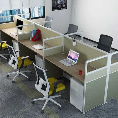 Moderni materiali in alluminio per postazione di lavoro per 4 persone con divisorio