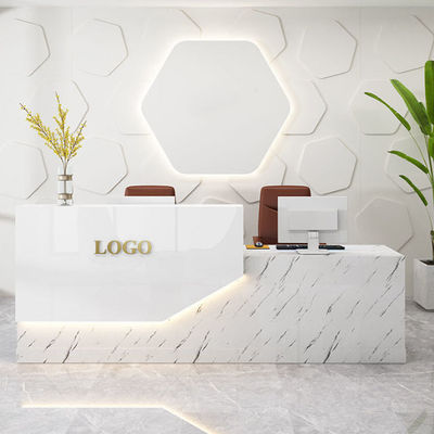 2M Banco reception moderno Logo personalizzabile Tavolo reception bianco