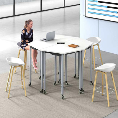 Scrivania Pieghevole per Ufficio con Gambe in Metallo Robuste e Piano Personalizzabile per un Uso Versatile della Postazione di Lavoro