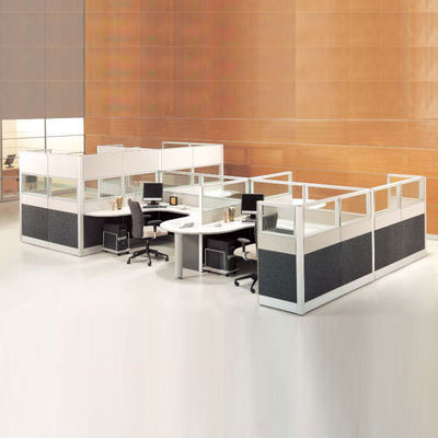 Set da scrivania per ufficio con divisorio per privacy per postazione di lavoro, cubicolo da ufficio