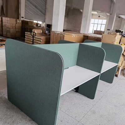Particolari in tessuto verde ufficio per 2 persone
