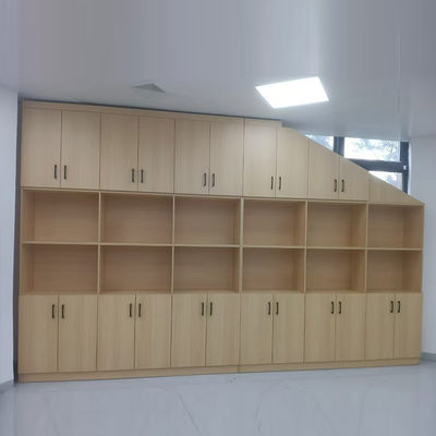 Libreria o ufficio personalizzato Armadietto e area di archiviazione in legno
