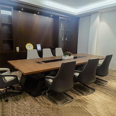 Arredamento per sale riunioni moderne Tavoli per sale riunioni in legno