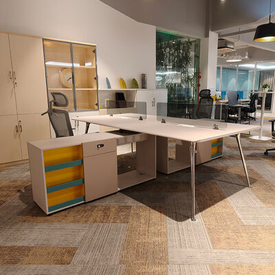 Mobili per ufficio Spazi di coworking Scrivania modulare a 4 posti per persone aperta